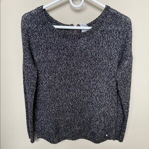 Vero Moda Black and White high low knit sweater size small. Zipper back